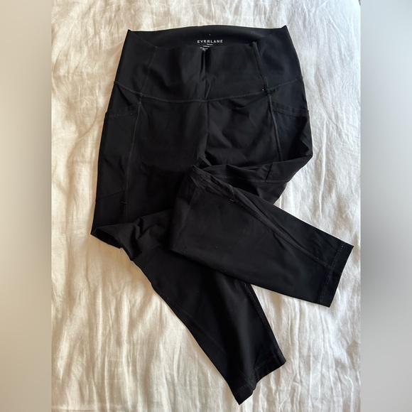 Everlane Pants - Everlane Black Perform Leggings with Built In Pockets in L